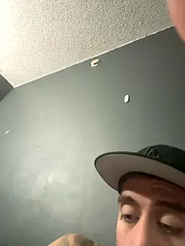 Snapshot of busnfatnutsLildee chatting on 10-31-25, 08:37 busnfatnutsLildee online show from 10-31-25, 08:37