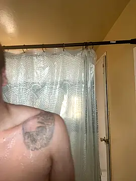 Snapshot of busnfatnutsLildee chatting on 10-31-25, 11:50 busnfatnutsLildee online show from 10-31-25, 11:50