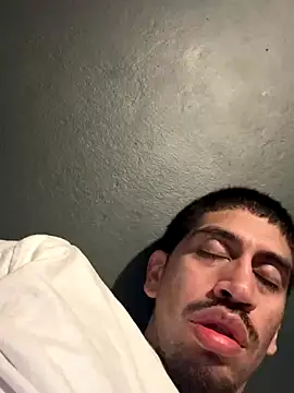 Snapshot of busnfatnutsLildee chatting on 11-02-25, 05:43 busnfatnutsLildee online show from 11-02-25, 05:43