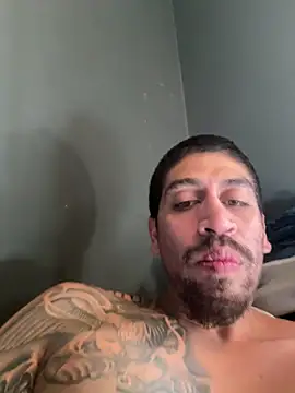 Snapshot of busnfatnutsLildee chatting on 11-17-25, 06:14 busnfatnutsLildee online show from 11-17-25, 06:14