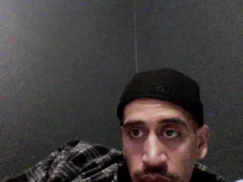 Snapshot of busnfatnutsLildee chatting on 11-27-25, 12:07 busnfatnutsLildee online show from 11-27-25, 12:07