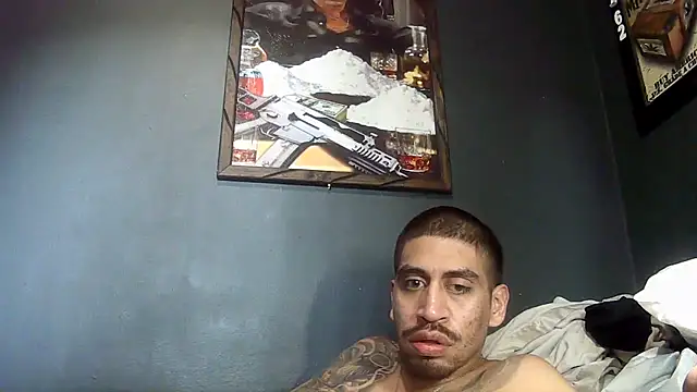 Snapshot of busnfatnutsLildee chatting on 12-15-25, 10:58 busnfatnutsLildee online show from 12-15-25, 10:58