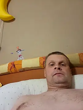 Snapshot of tygros11 chatting on 11-09-25, 04:38 tygros11 online show from 11-09-25, 04:38