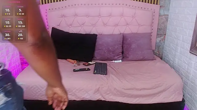 sheyla  ebony online show from 11-06-25, 08:21