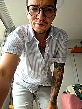 AronShelby420 online show from 09-30-25, 03:06