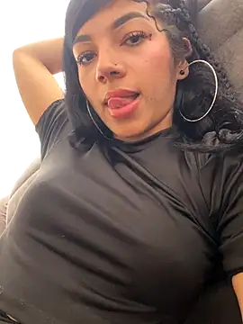 Snapshot of Lesly777_ chatting on 09-20-25, 02:51 Lesly777  online show from 09-20-25, 02:51