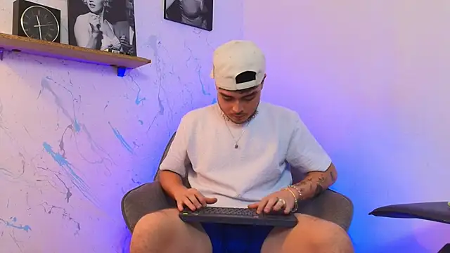 SALVATORE MULLER1 online show from 10-20-25, 10:10