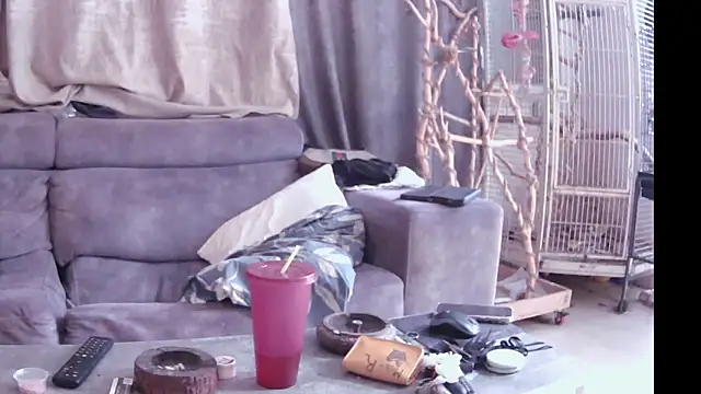 Snapshot of Alexis21821 chatting on 11-14-25, 10:47 Alexis21821 online show from 11-14-25, 10:47