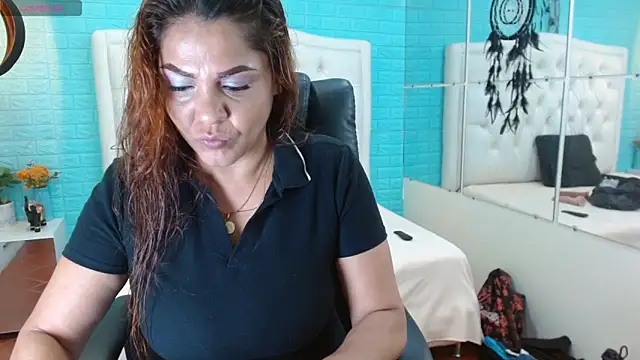 Snapshot of eva_sk chatting on 11-25-25, 11:10 eva sk online show from 11-25-25, 11:10