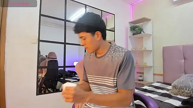 SandroVeyra online show from 10-08-25, 03:48