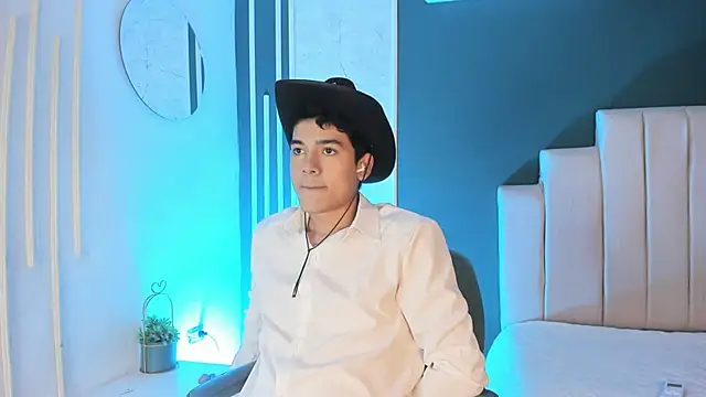 SandroVeyra online show from 10-25-25, 03:36