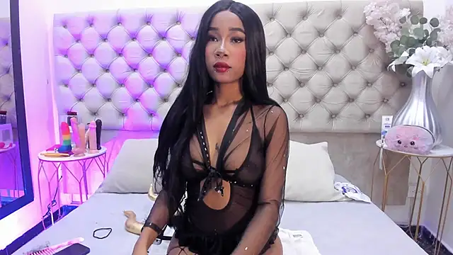 AishaValcazar online show from 10-17-25, 04:26