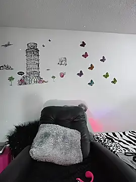 Gabilicious25 online show from 11-20-25, 09:42