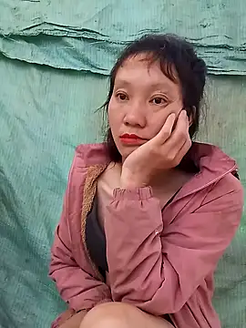 bonnie-00 online show from 10-04-25, 05:05