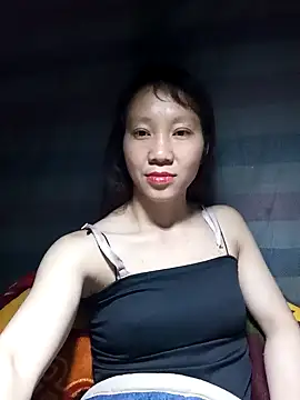 bonnie-00 online show from 10-28-25, 03:58