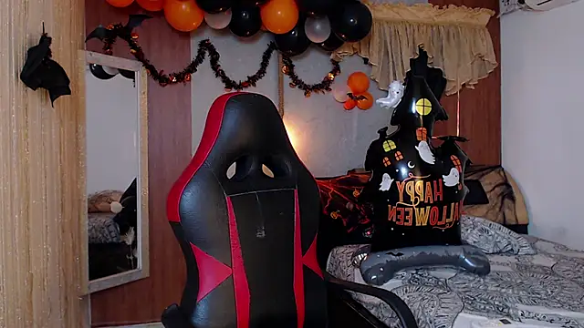 Snapshot of fire_drako_ chatting on 10-21-25, 02:07 fire drako online show from 10-21-25, 02:07