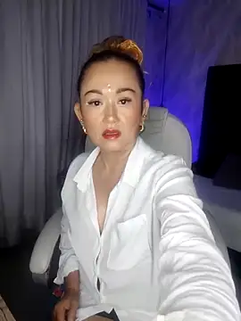 BunnyGlow50 online show from 10-01-25, 03:34