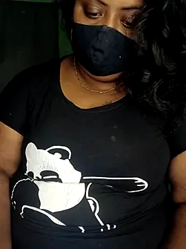 Snapshot of sonali134 chatting on 10-13-25, 05:57 sonali134 online show from 10-13-25, 05:57