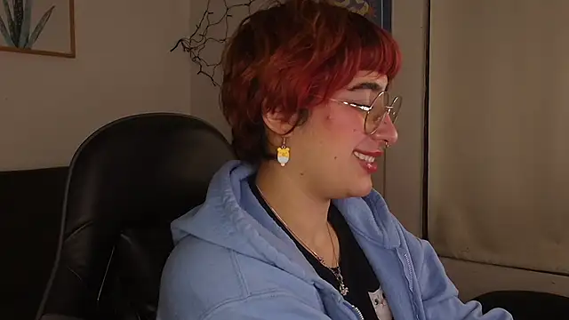 Miacatsito3 online show from 02-12-26, 01:11