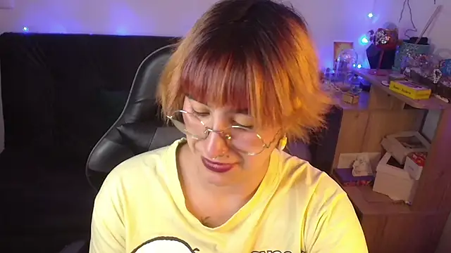 Miacatsito3 online show from 03-12-26, 12:06