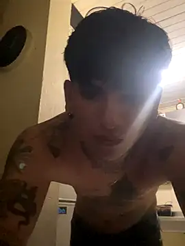 Snapshot of hotlatinboys205 chatting on 10-30-25, 07:43 hotlatinboys205 online show from 10-30-25, 07:43