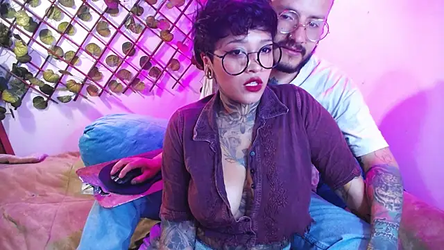 sathariel-secretcouckold online show from 09-24-25, 03:32