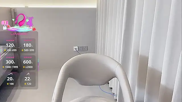 Snapshot of janequeen chatting on 10-22-25, 11:54 janequeen online show from 10-22-25, 11:54