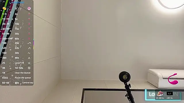 Snapshot of janequeen chatting on 11-23-25, 06:57 janequeen online show from 11-23-25, 06:57