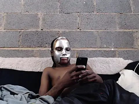 Romeo Favent online show from 09-25-25, 10:52