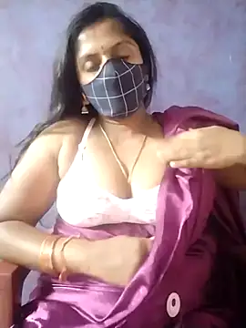 Snapshot of Sowjanya-telugu chatting on 10-09-25, 07:39 Sowjanya-telugu online show from 10-09-25, 07:39