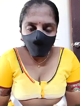 Snapshot of Sowjanya-telugu chatting on 10-18-25, 10:05 Sowjanya-telugu online show from 10-18-25, 10:05