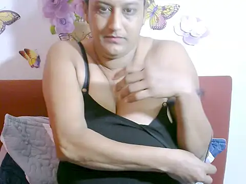 Indiansexyboobs18 online show from 09-16-25, 09:54