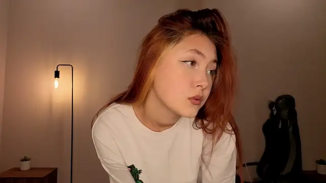 Snapshot of Frences_Eyes chatting on 11-14-25, 01:43 Frences Eyes online show from 11-14-25, 01:43