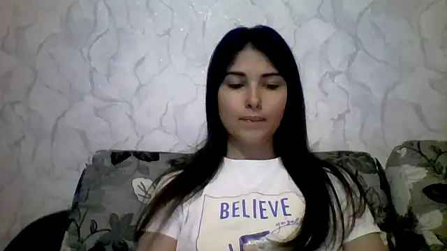 Marina Edwards online show from 09-18-25, 05:31