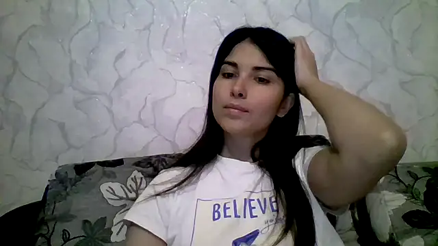 Marina Edwards online show from 09-18-25, 05:37