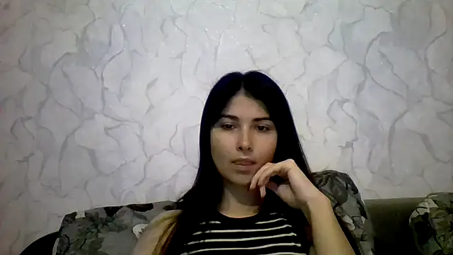 Marina Edwards online show from 09-26-25, 08:51