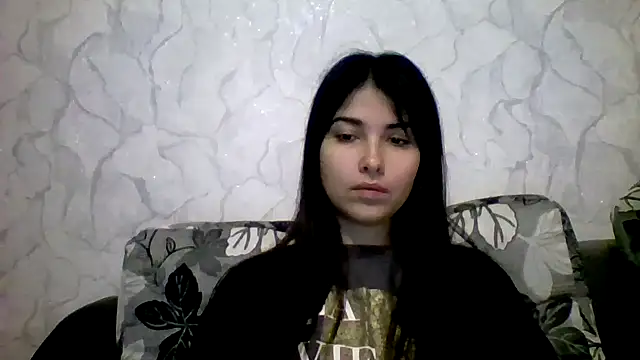 Marina Edwards online show from 10-03-25, 05:37
