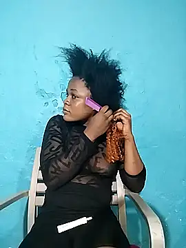 BlondieBitch online show from 12-15-25, 12:37