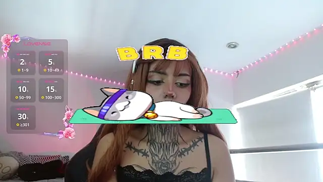 Snapshot of KoraRousee chatting on 11-09-25, 02:04 KoraRousee online show from 11-09-25, 02:04