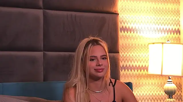 YssabelFox online show from 10-07-25, 03:25