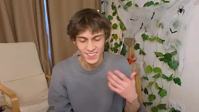 va1ora online show from 10-30-25, 12:28