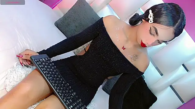 Snapshot of JessiscaWalker chatting on 11-08-25, 07:34 JessiscaWalker online show from 11-08-25, 07:34