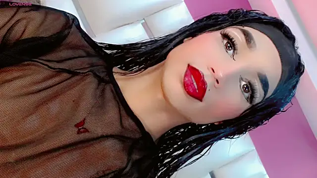 Snapshot of JessiscaWalker chatting on 11-10-25, 07:24 JessiscaWalker online show from 11-10-25, 07:24