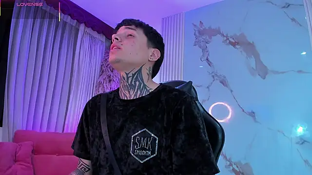 Declan-Fox online show from 01-14-26, 03:56