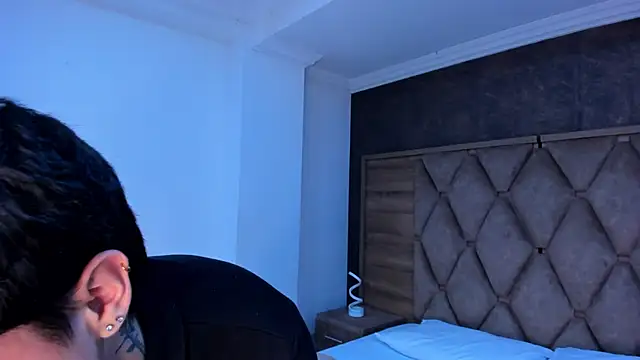 Declan-Fox online show from 02-04-26, 03:56