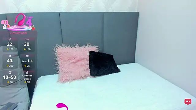 VivianSantana1 online show from 11-05-25, 12:16