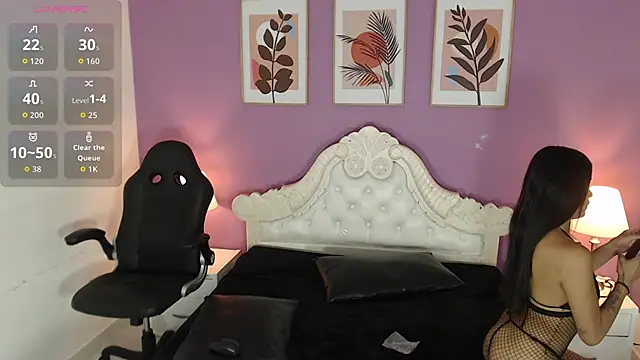 CharlottePons online show from 10-04-25, 07:45