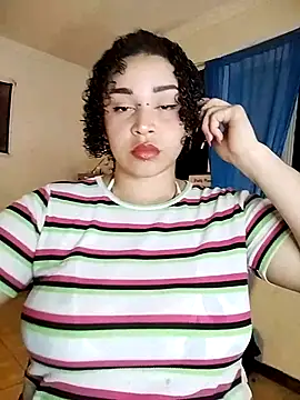 Julie wallace online show from 10-28-25, 03:58