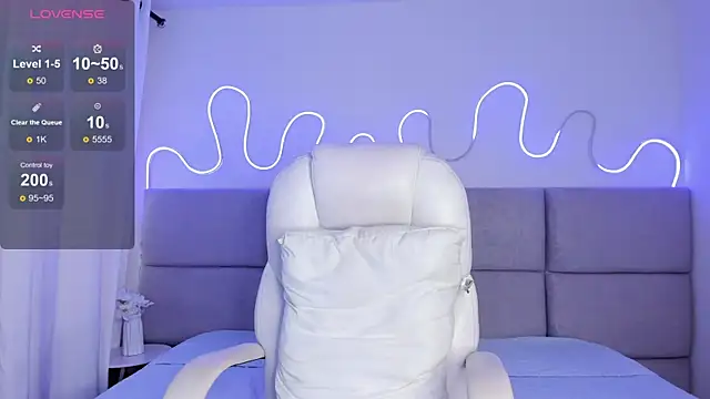 Anntonellaa online show from 10-22-25, 12:27