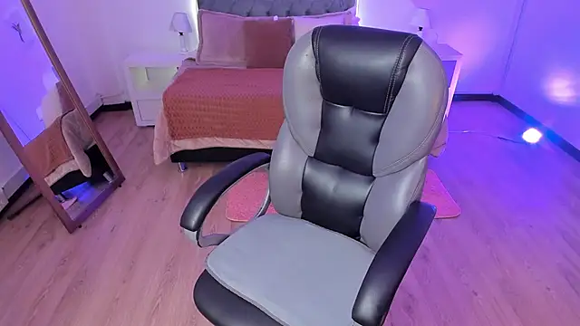 Snapshot of Sofia_collen_ chatting on 11-14-25, 08:07 Sofia collen online show from 11-14-25, 08:07